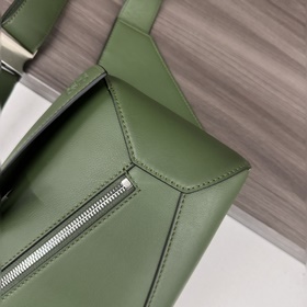 LOEWE Новая версия небольшой классичес