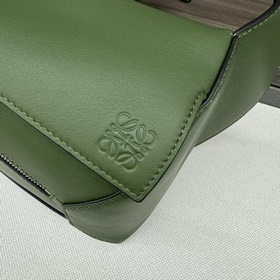 LOEWE Новая версия небольшой классичес