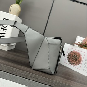 LOEWE New Edition New Style Small Clas