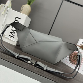 LOEWE New Edition New Style Small Clas