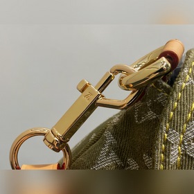 M95217 Оливково-зеленая сумка Dan Ning
