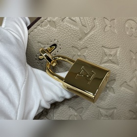Эксклюзивная аутентичная реплика высше