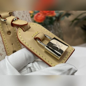 Эксклюзивная аутентичная реплика высоч