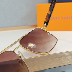 LOUIS VUITTON МОДЕЛЬ： Z5289U РАЗМЕ