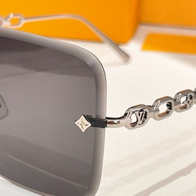 LOUIS VUITTON МОДЕЛЬ： Z1860U РАЗМЕР： 6
