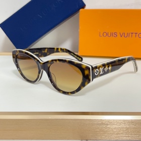 LOUIS VUITTON МОДЕЛЬ： Z2686U РАЗМЕР： 5