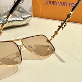 LOUIS VUITTON МОДЕЛЬ： Z2026U РАЗМЕР： 5