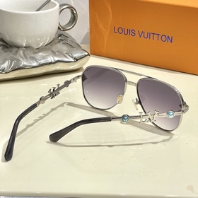 LOUIS VUITTON МОДЕЛЬ： Z2026U РАЗМЕР： 5