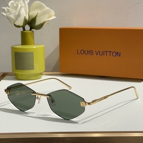 LOUIS VUITTON  МОДЕЛЬ： Z2192U  РАЗ