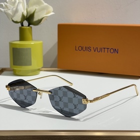 LOUIS VUITTON  МОДЕЛЬ： Z2192U  РАЗ