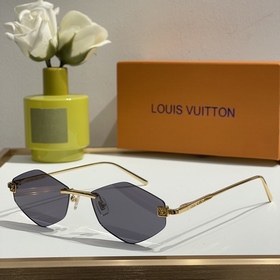LOUIS VUITTON  МОДЕЛЬ： Z2192U  РАЗ