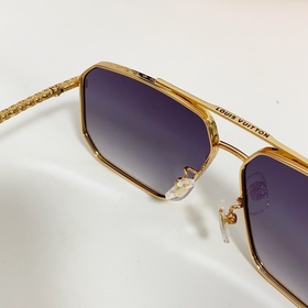 LOUIS VUITTON  МОДЕЛЬ： Z1301 Разме