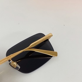 LOUIS VUITTON МОДЕЛЬ： Z2194 РАЗМЕР： 58