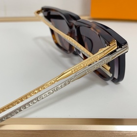 LOUIS VUITTON МОДЕЛЬ： Z1826W Разме