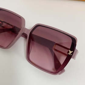 LOUIS VUITTON МОДЕЛЬ： Z1875 РАЗМЕР： 63