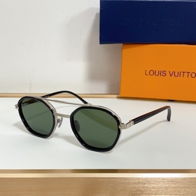 LOUIS VUITTON  LV Signature Round 