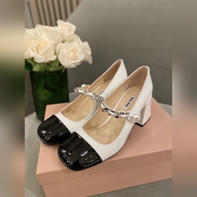 MiuMiu 2026 Весна/Лето новинка  Туфл