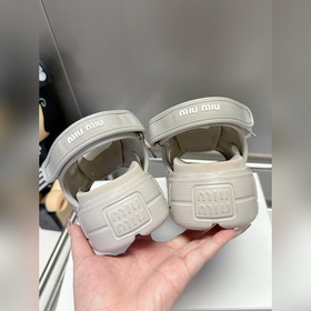 Размерный ряд： 35-40. Сандалии Miu с