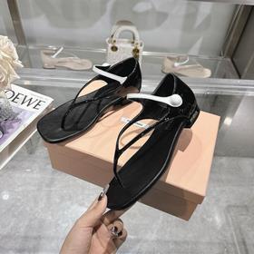 2026MiuMiu. Новые сандалии Mary Jane н
