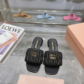 miumiu2026ss Весна/Лето Новые плоские