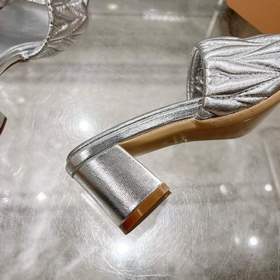 miumiu2026ss Весна/Лето Новинка Сандал