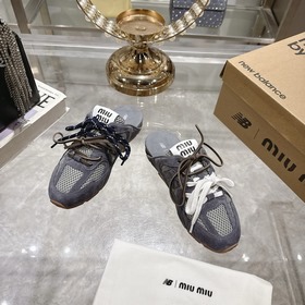 Слипоны New Balance x MIU  Эти слипо
