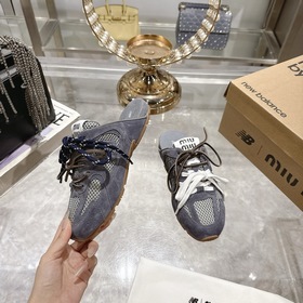 Слипоны New Balance x MIU  Эти слипо