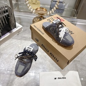 Слипоны New Balance x MIU  Эти слипо