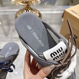 Слипоны New Balance x MIU  Эти слипо