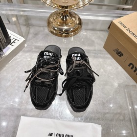 Слипоны New Balance x MIU  Эти слипо