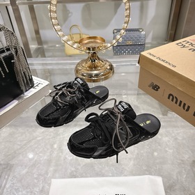Слипоны New Balance x MIU  Эти слипо