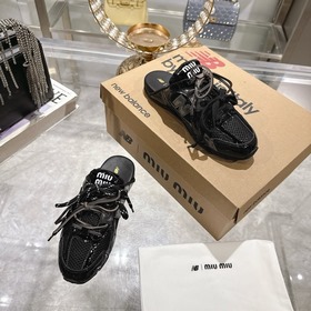 Слипоны New Balance x MIU  Эти слипо