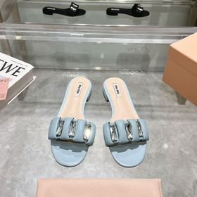 MiuMiu 2026 Весна/Лето Новинка： сандал