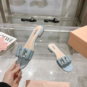 MiuMiu 2026 Весна/Лето Новинка： сандал