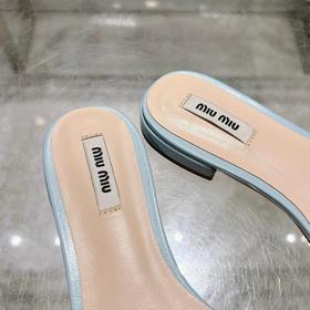 MiuMiu 2026 Весна/Лето Новинка： сандал