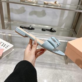 MiuMiu 2026 Весна/Лето Новинка： сандал