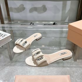 MiuMiu 2026 Весна/Лето Новинка： Сланцы