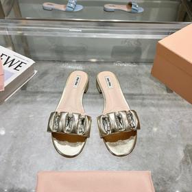 MiuMiu 2026 Весна/Лето Новинка： сандал
