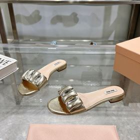 MiuMiu 2026 Весна/Лето Новинка： сандал