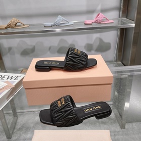 miumiu2026ss Весна/Лето Новые плоские