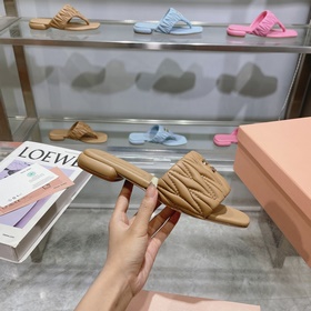 miumiu2026ss Весна/Лето Новые плоские