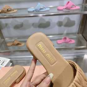 miumiu2026ss Весна/Лето Новые плоские 