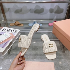 miumiu2026ss Весна/Лето Новые плоские 