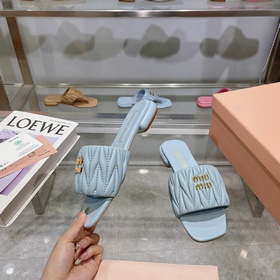 miumiu2026ss Весна/Лето Новые плоские