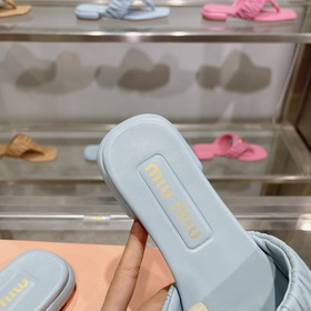 miumiu2026ss Весна/Лето Новые плоские 