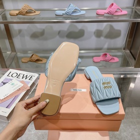 miumiu2026ss Весна/Лето Новые плоские 