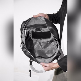 MONTBLANC Бутик Montblanc. Портфель из