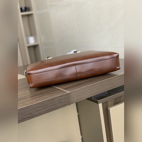Высококачественные поддельные предметы