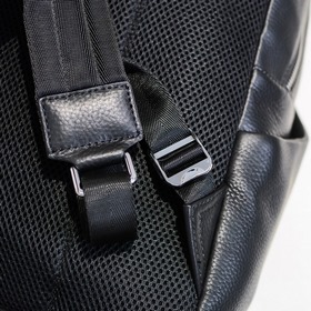 Montblanc — новейший мужской рюкзак, и