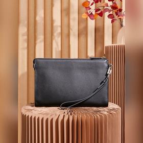 Мужской кожаный клатч Montblanc Meiste